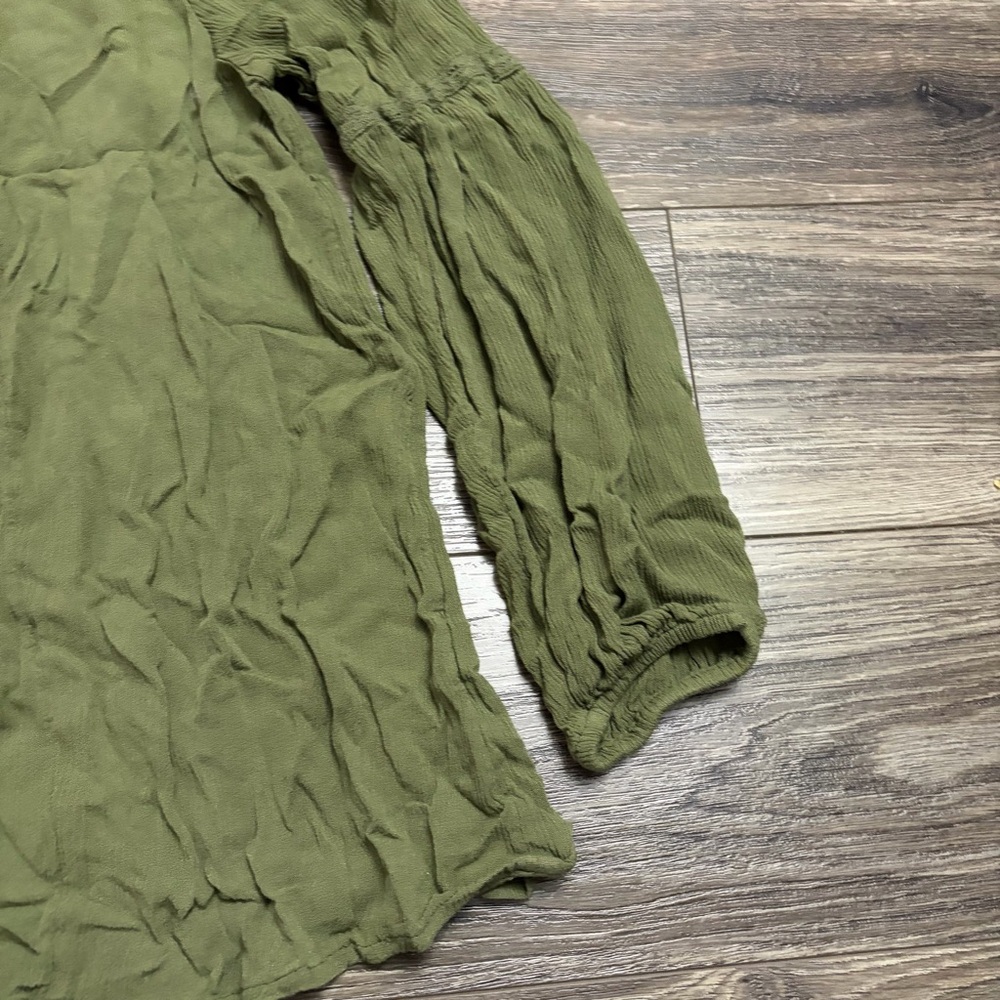 Torrid Crochet Embroidered Boho Tunic Blouse (Sage Green) Size 1X - Picture 6 of 10